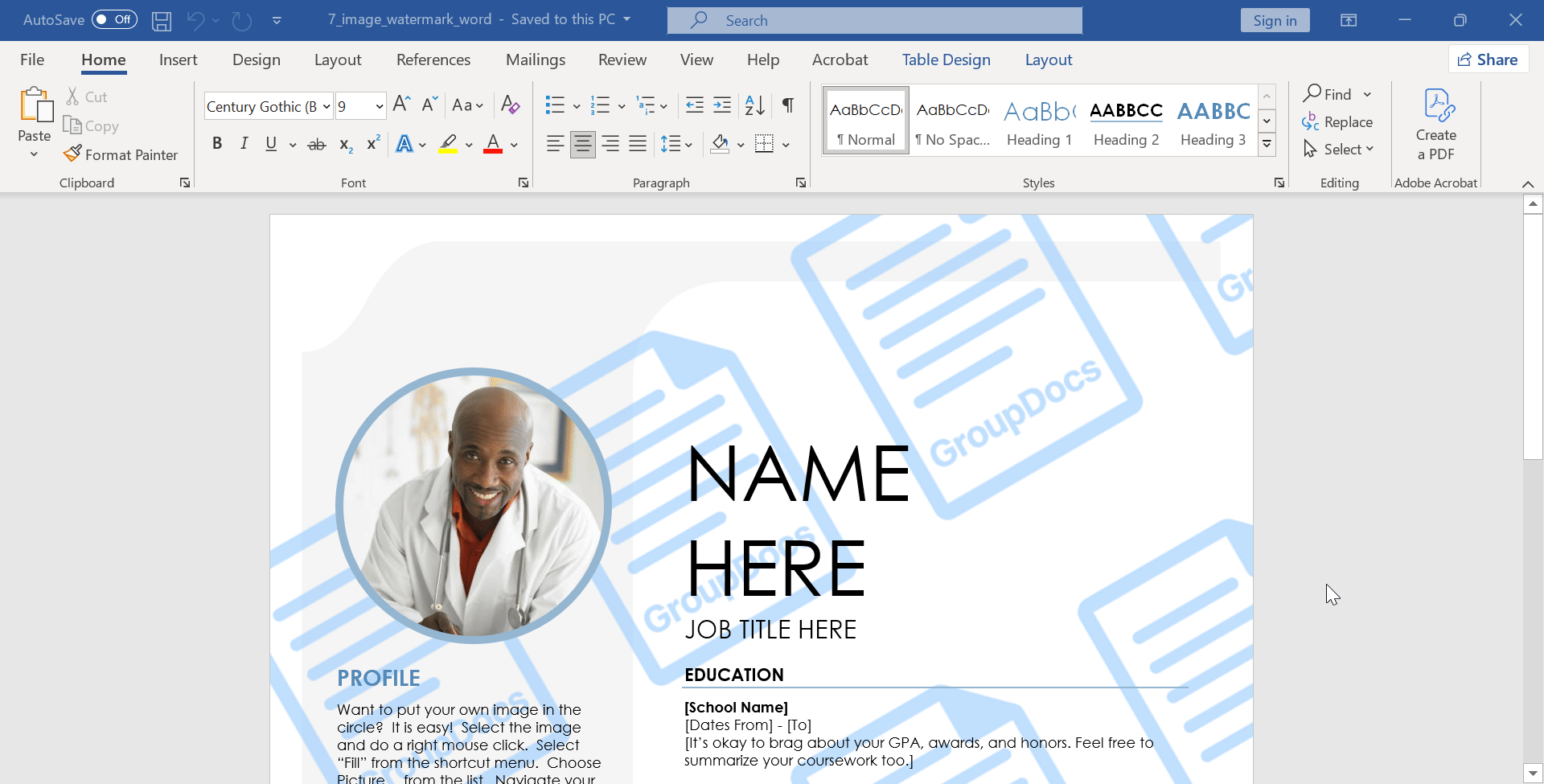 Logo d'entreprise en mosaïque en tant que filigrane sur l'ensemble du document Word